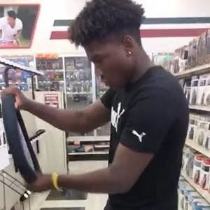 Meet your Posher, Jatohn